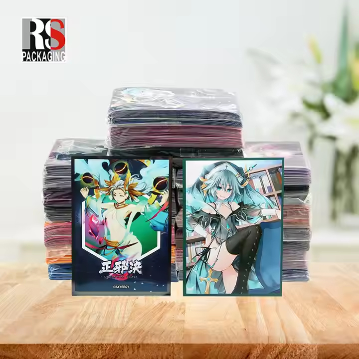 Customize MTG 67x92mm Cartoon Trading Card Sleeves Protector 30mm Thickness Clear Or Customized